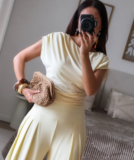 Conjunto de T-shirt Drapeada & Calças