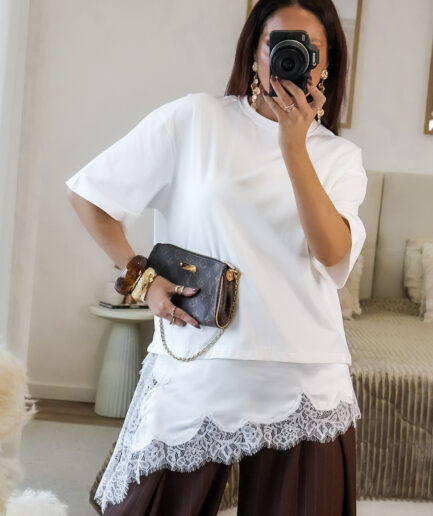 T-shirt Detalhes Renda